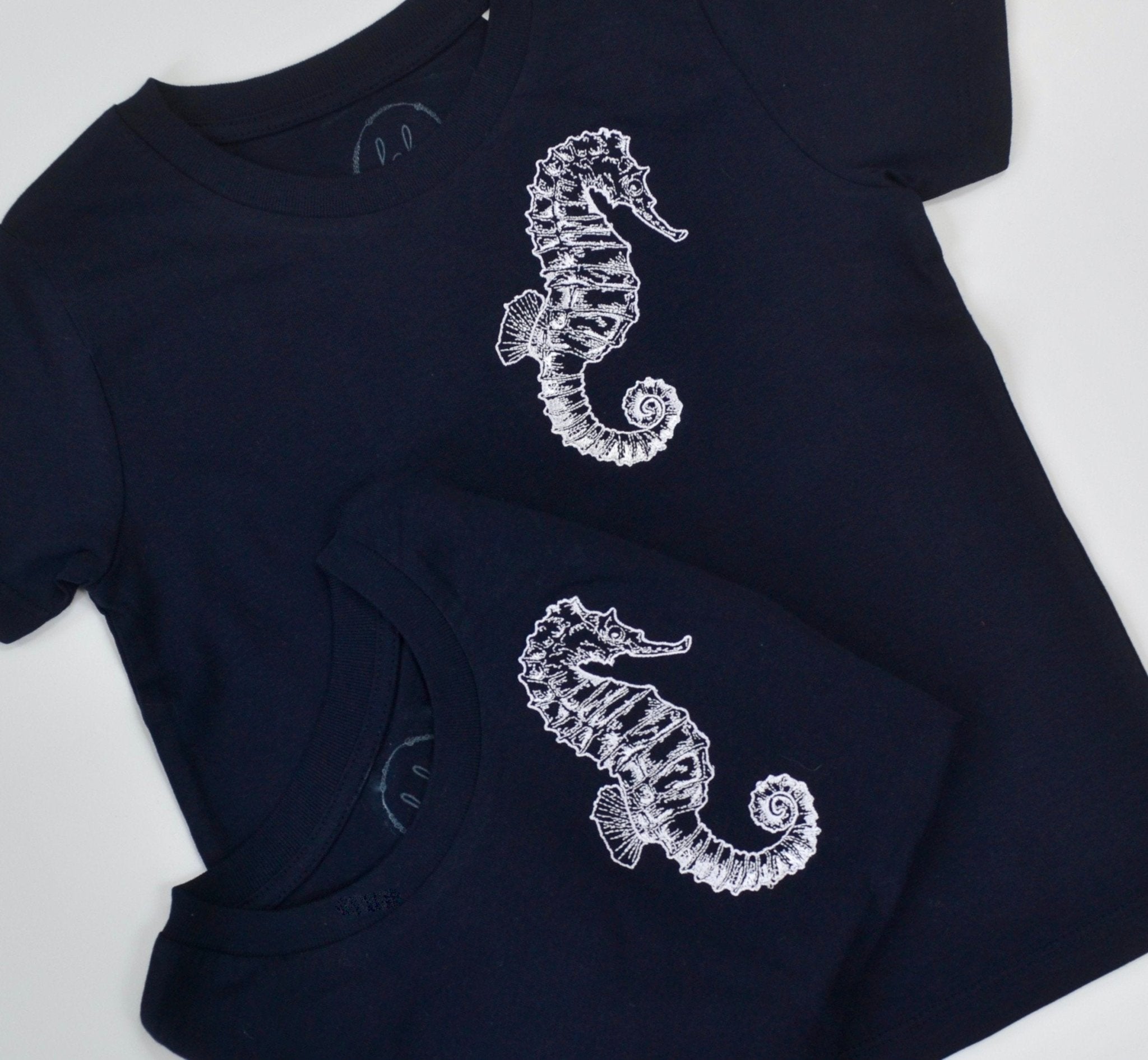 FAB by nature | Navy Blue Seahorse T-Shirt (3-4 years only) - Bubba & Me