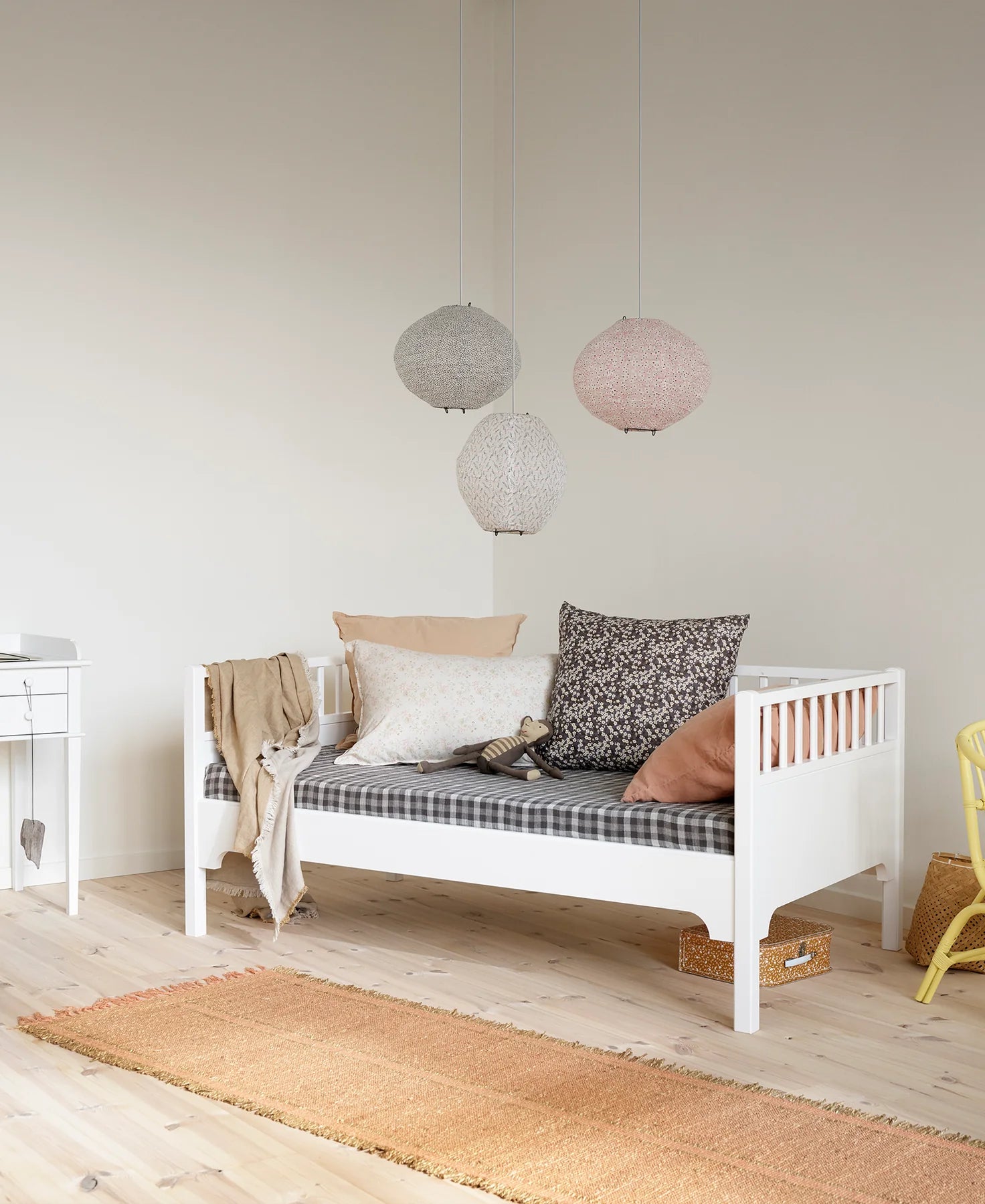 Oliver Furniture | Seaside Classic Junior Day Bed - Bubba & Me