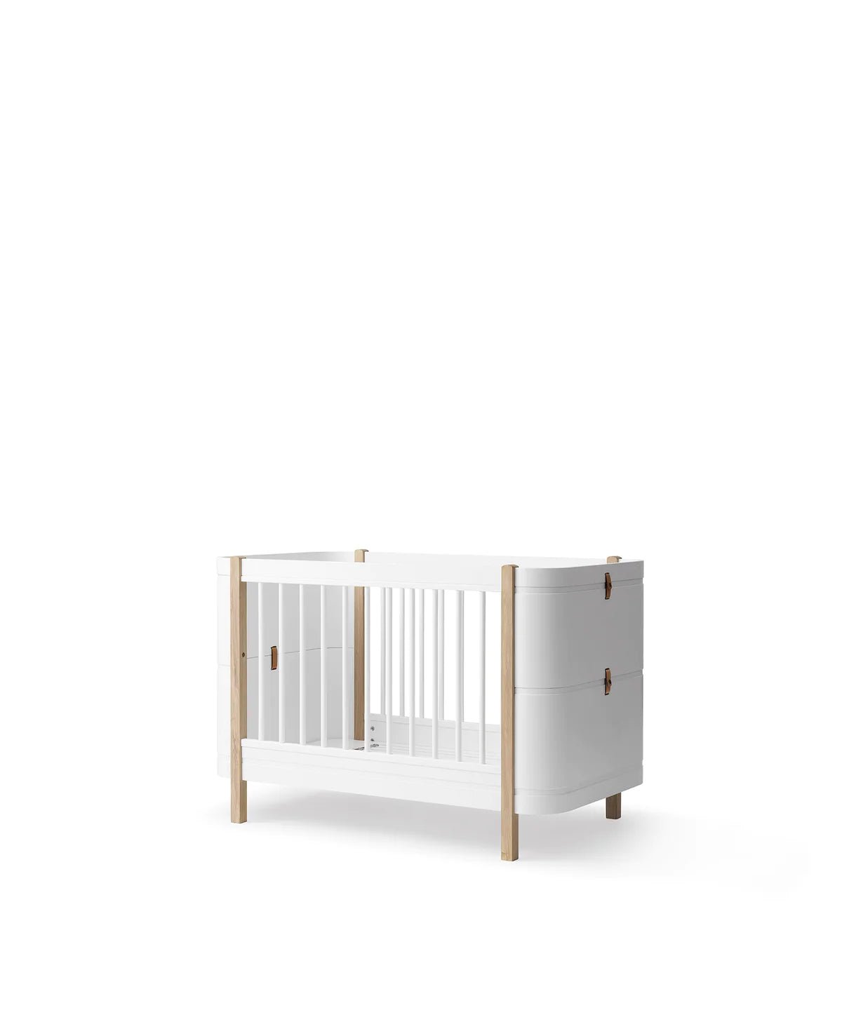 Oliver Furniture | Wood Mini+ Cot Bed Including Junior Kit in White/Oak - Bubba & Me