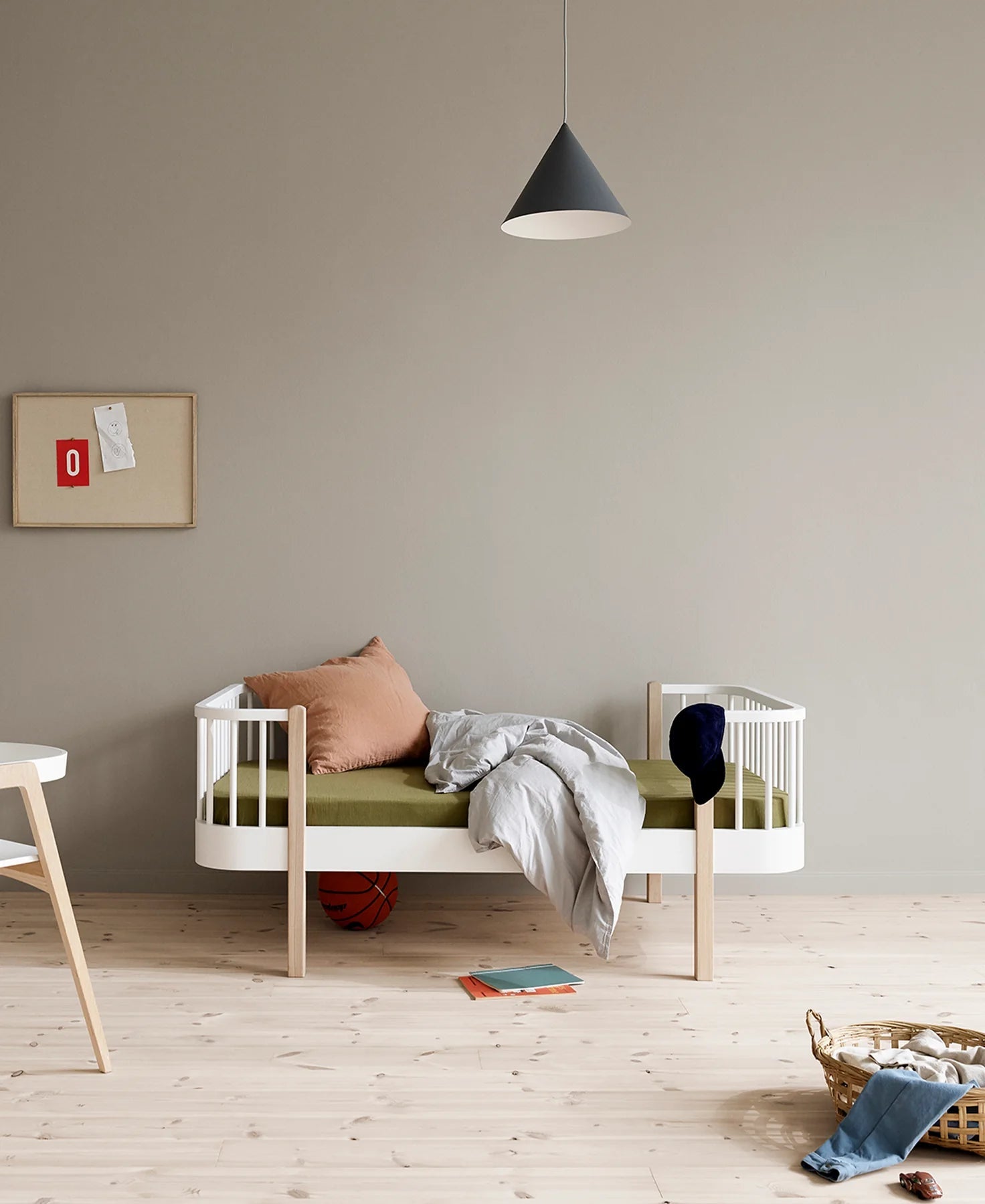 Oliver Furniture | Wood Original Junior Bed in White/Oak - Bubba & Me