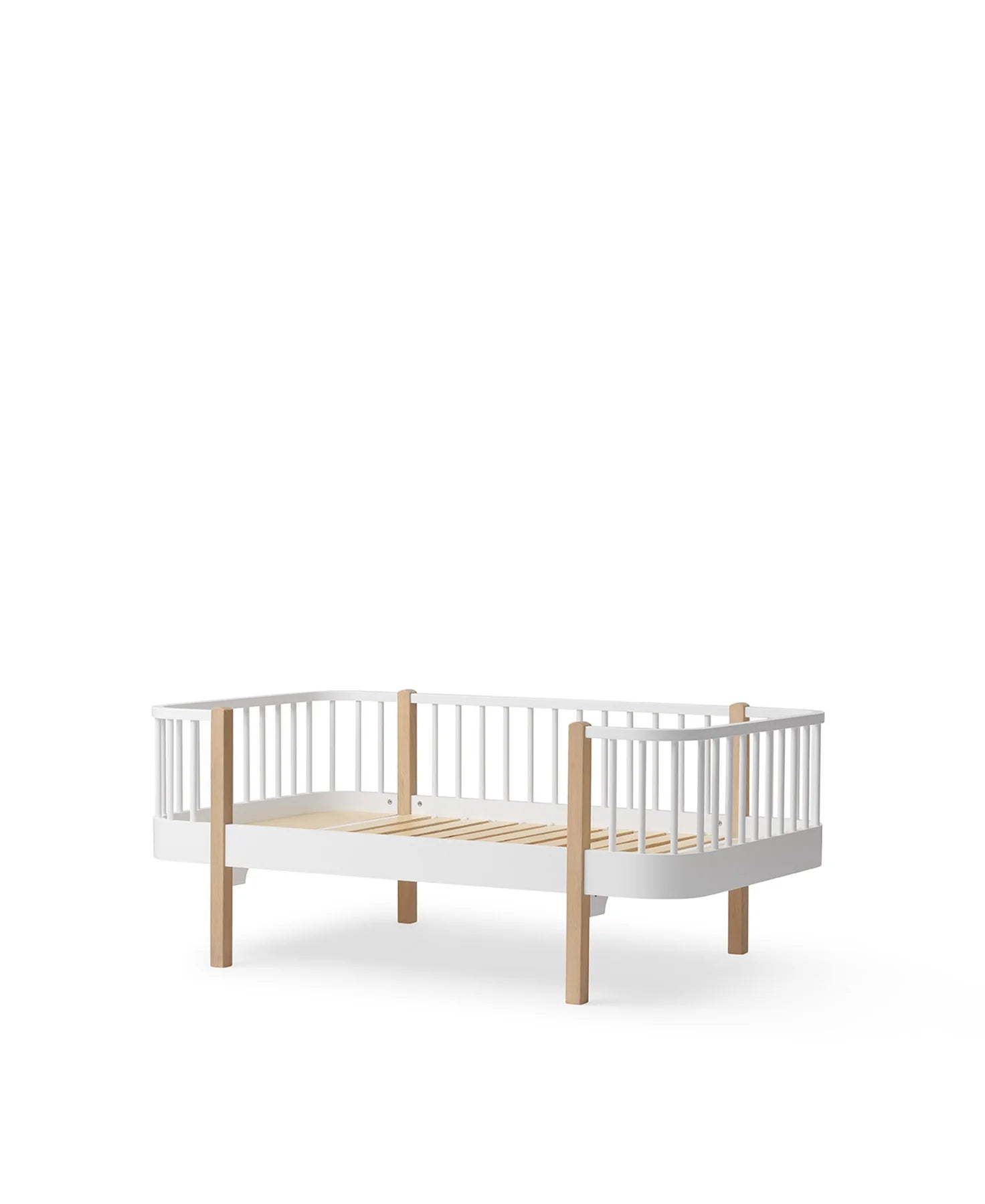 Oliver Furniture | Wood Original Junior Day Bed in White/Oak - Bubba & Me