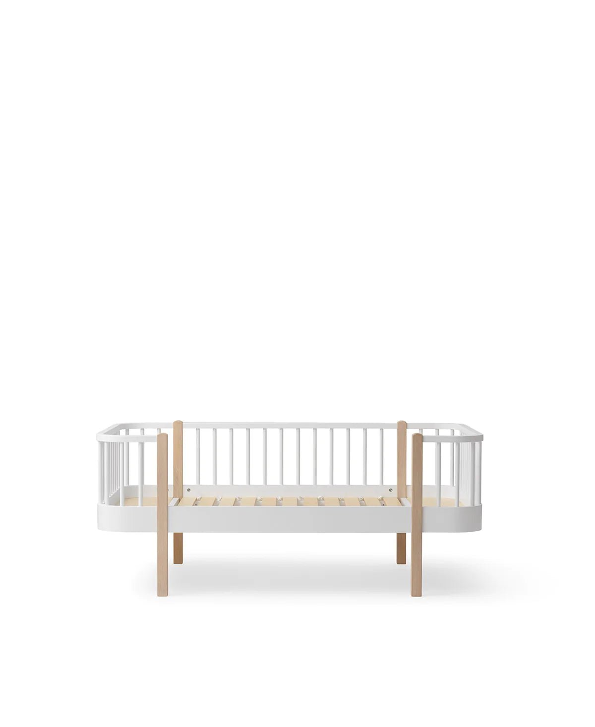 Oliver Furniture | Wood Original Junior Day Bed in White/Oak - Bubba & Me